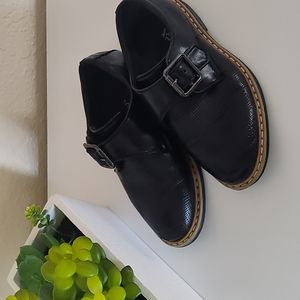 Black dress shoe for toddlers